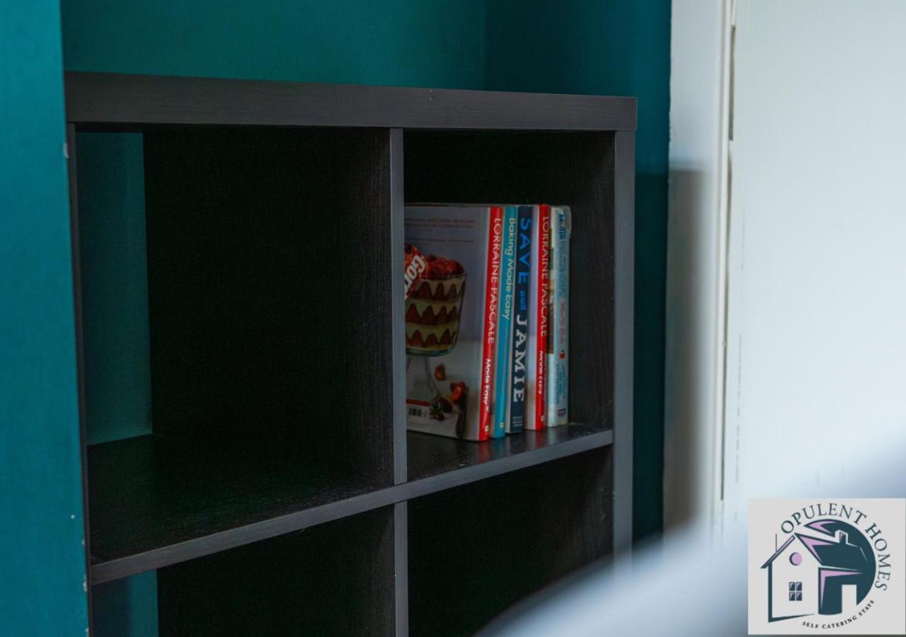 Вилла Contractors Pad - 4 Bed Town House - Cent Reading - Free Parking Экстерьер фото