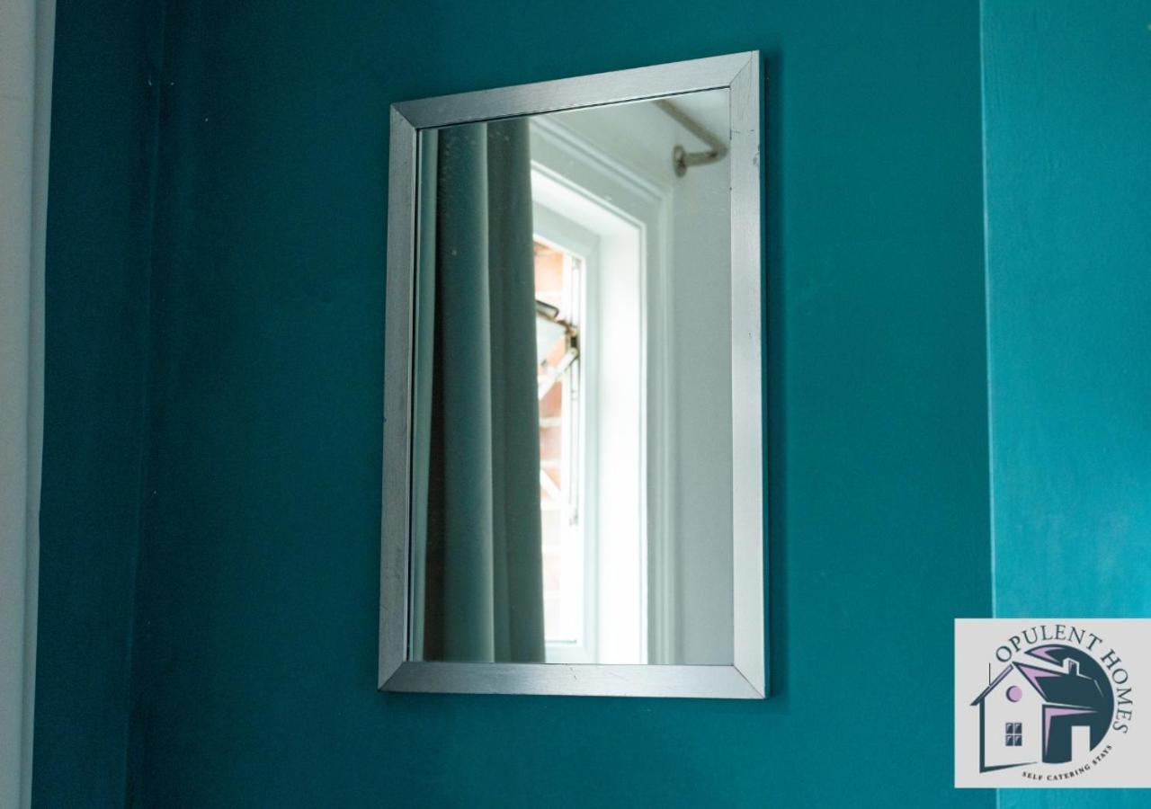 Вилла Contractors Pad - 4 Bed Town House - Cent Reading - Free Parking Экстерьер фото