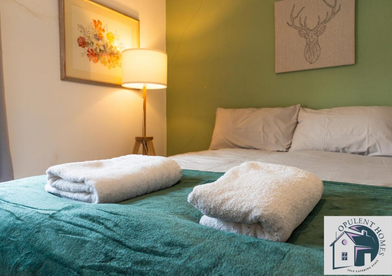 Вилла Contractors Pad - 4 Bed Town House - Cent Reading - Free Parking Экстерьер фото