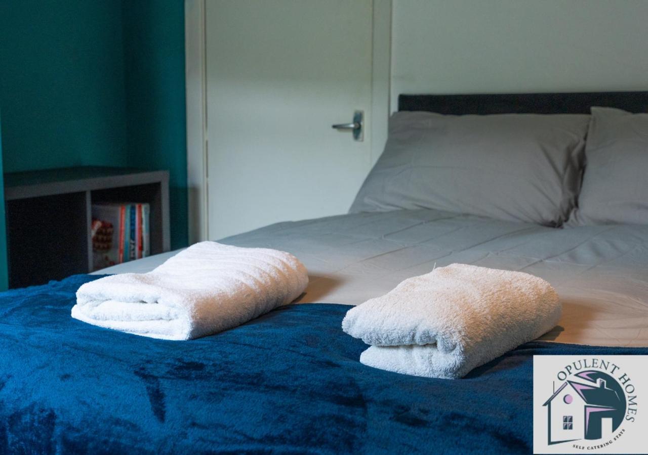Вилла Contractors Pad - 4 Bed Town House - Cent Reading - Free Parking Экстерьер фото