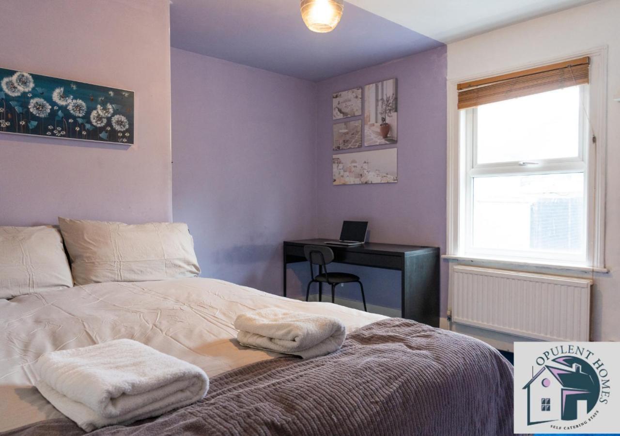 Вилла Contractors Pad - 4 Bed Town House - Cent Reading - Free Parking Экстерьер фото