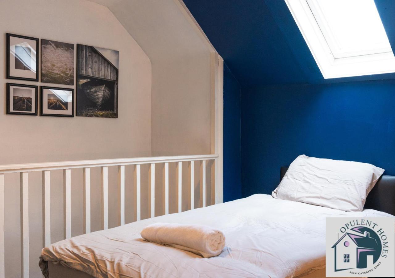 Вилла Contractors Pad - 4 Bed Town House - Cent Reading - Free Parking Экстерьер фото