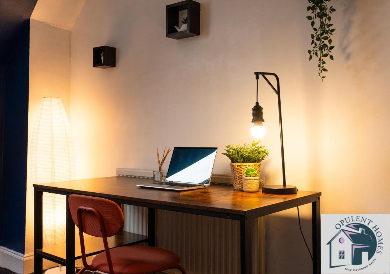 Вилла Contractors Pad - 4 Bed Town House - Cent Reading - Free Parking Экстерьер фото