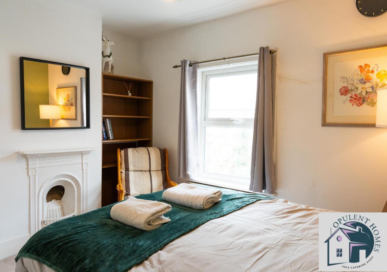 Вилла Contractors Pad - 4 Bed Town House - Cent Reading - Free Parking Экстерьер фото