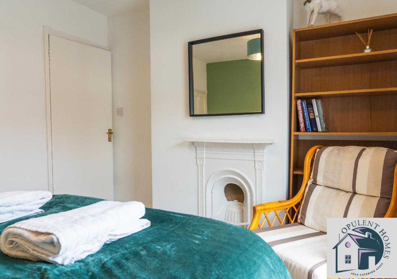 Вилла Contractors Pad - 4 Bed Town House - Cent Reading - Free Parking Экстерьер фото