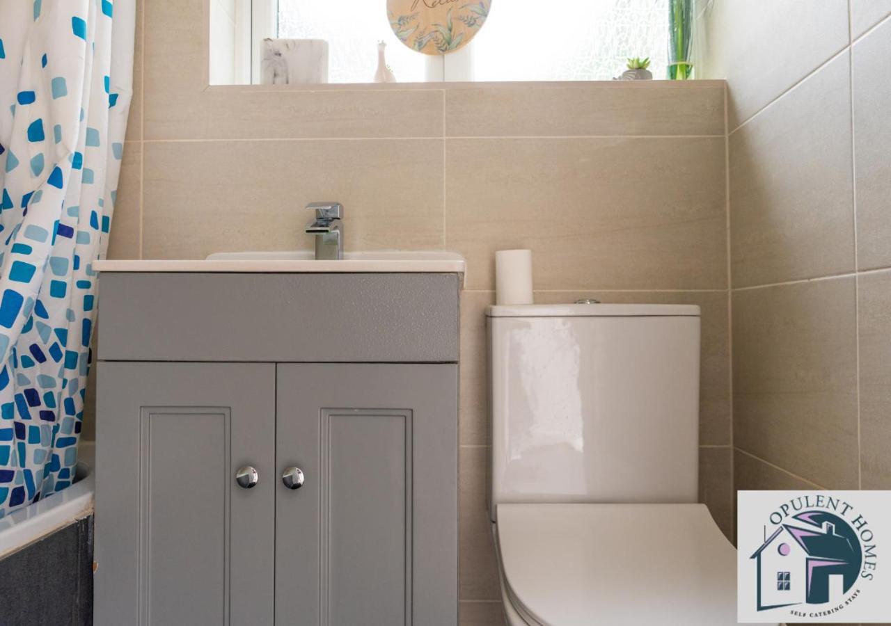 Вилла Contractors Pad - 4 Bed Town House - Cent Reading - Free Parking Экстерьер фото