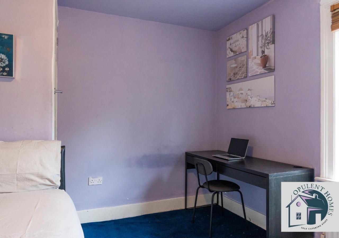 Вилла Contractors Pad - 4 Bed Town House - Cent Reading - Free Parking Экстерьер фото