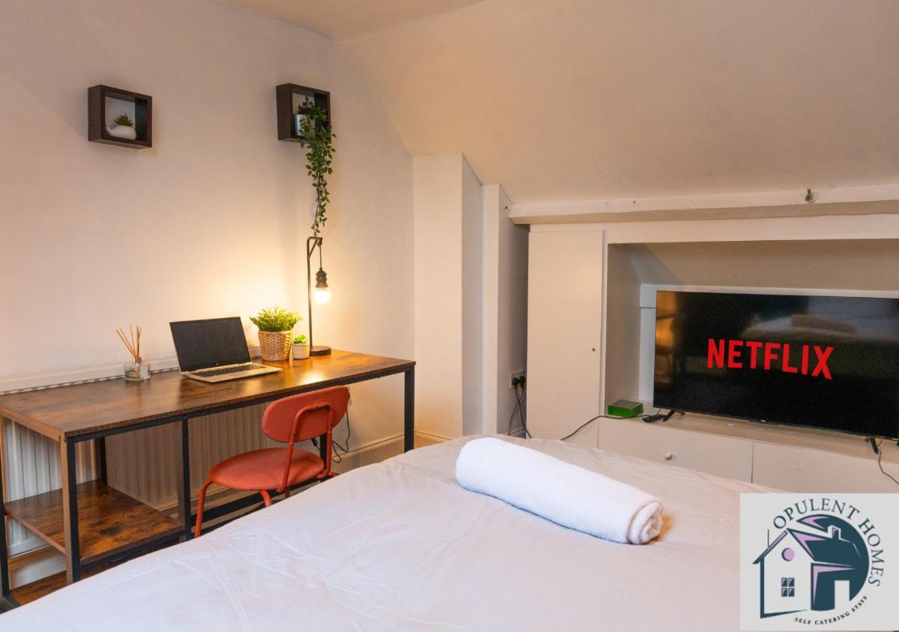 Вилла Contractors Pad - 4 Bed Town House - Cent Reading - Free Parking Экстерьер фото