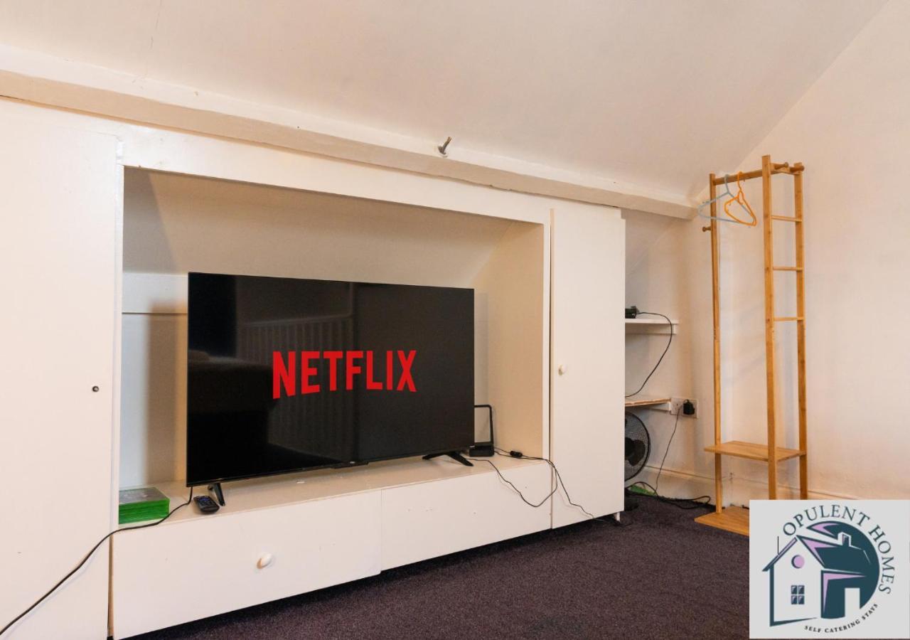 Вилла Contractors Pad - 4 Bed Town House - Cent Reading - Free Parking Экстерьер фото